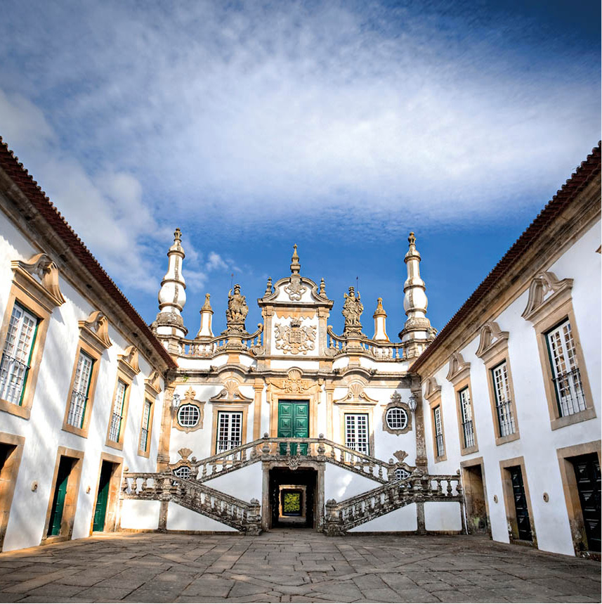 iStock_000010116720Large_Portugal_EC.jpg