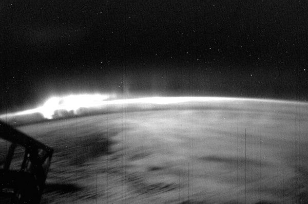 Aurora Borealis von der International Space Station aus gesehen; zur Verfügung gestellt von Image Science and Analysis Laboratory, NASA–Johnson Space Center