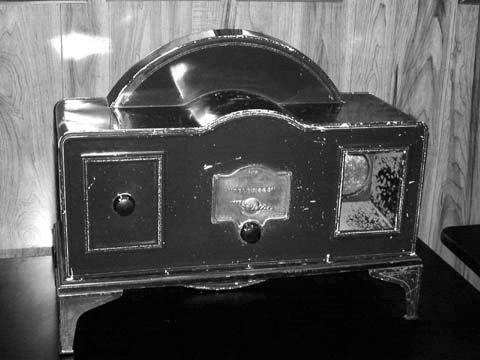 Baird Televisor aus dem Jahr 1930; zur Verfügung gestellt von the Early Television Museum