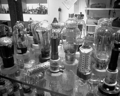 Teil der Sammlung: Vakuumröhren; zur Verfügung gestellt von Christopher Bellevie