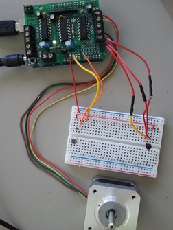 /epubstore/R/M-Riley/Programming-your-home//images/curtainautomation-actualwiring.jpg